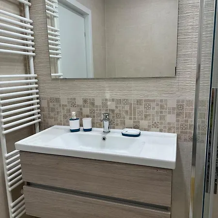 High Life In Exigent Plaza Romania Faza 4 Бухарест