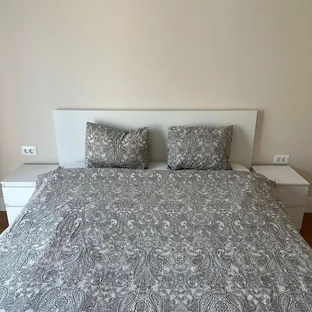 High Life In Exigent Plaza Romania Faza 4 * Boekarest